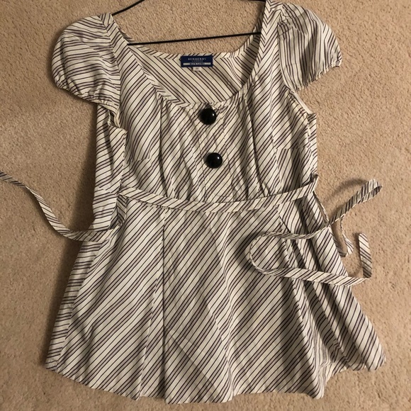 Burberry blouses - Picture 1 of 2